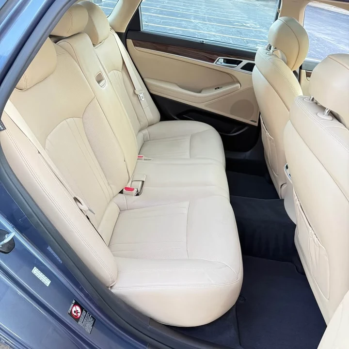 2016 Hyundai Genesis - Image 8 of 19