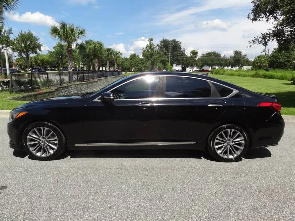2016 Hyundai Genesis - Image 5 of 20