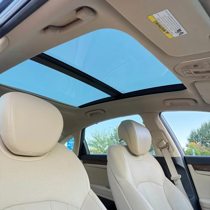 2016 Hyundai Genesis - Image 12 of 19