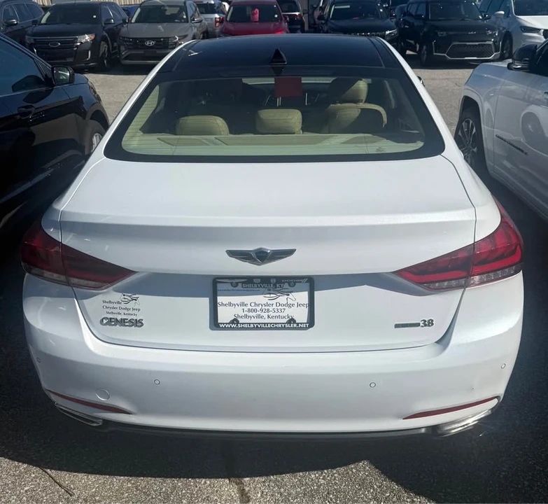 2016 Hyundai Genesis - Image 8 of 11