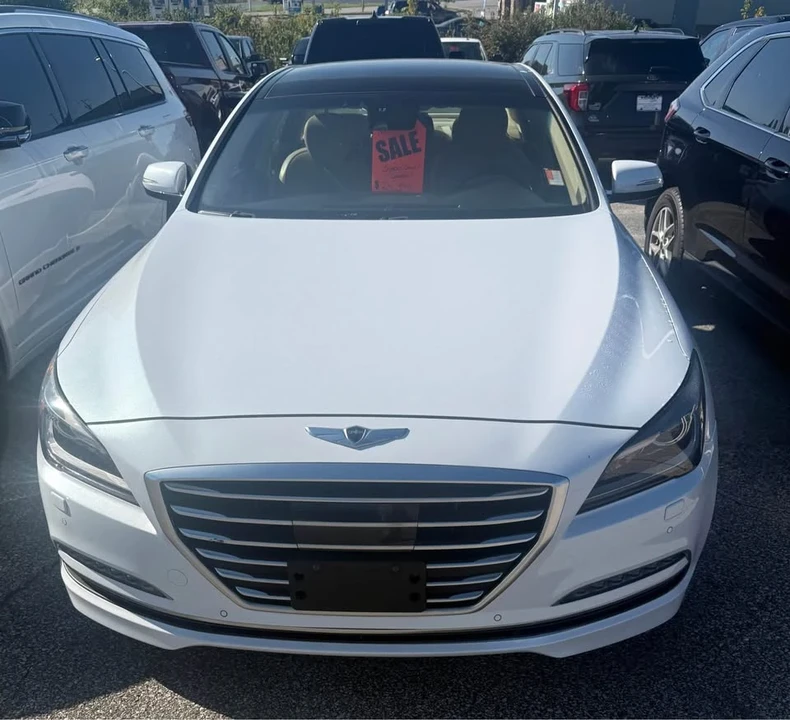 2016 Hyundai Genesis - Image 4 of 11