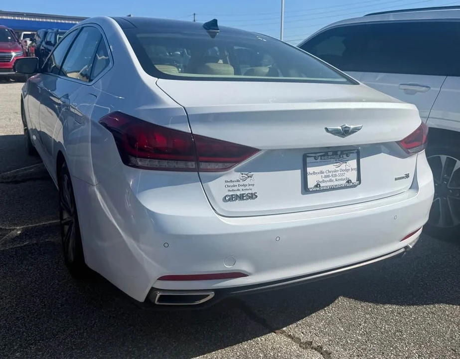 2016 Hyundai Genesis - Image 9 of 11