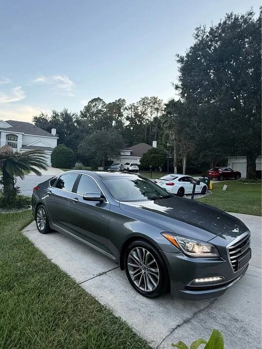 2016 Hyundai Genesis - Image 2 of 16