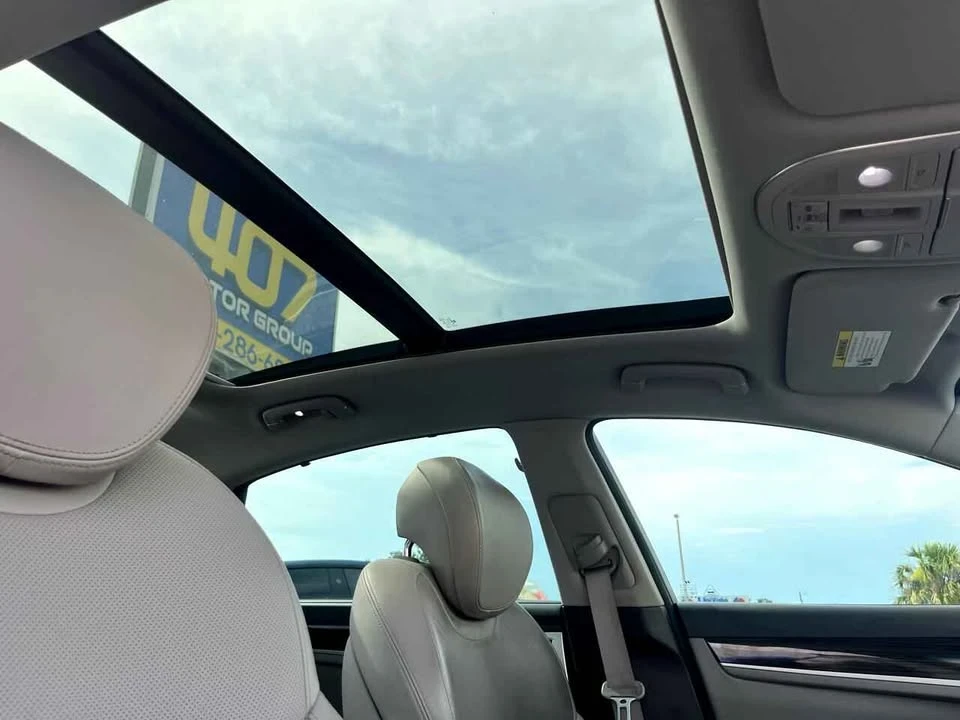 2016 Hyundai Genesis - Image 15 of 19