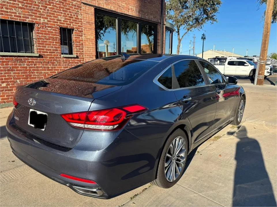 2016 Hyundai Genesis - Image 4 of 14