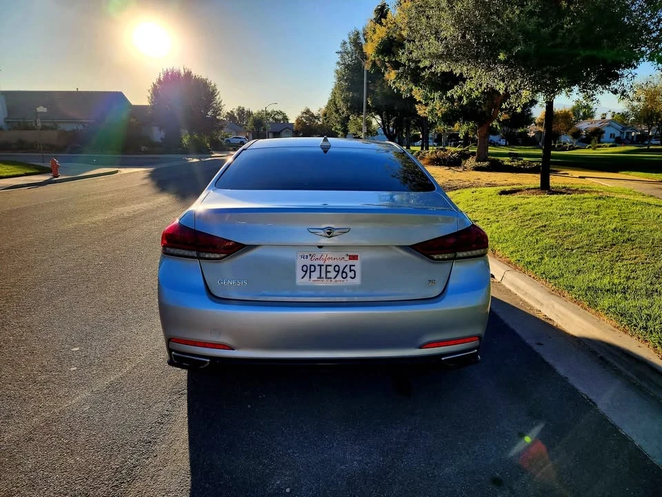 2016 Hyundai Genesis - Image 6 of 19