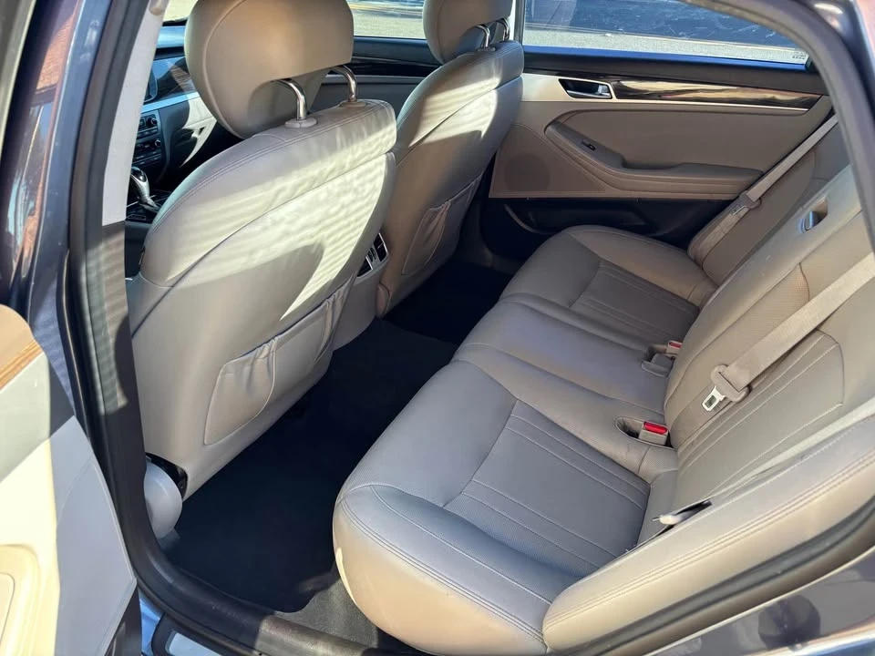 2016 Hyundai Genesis - Image 7 of 14