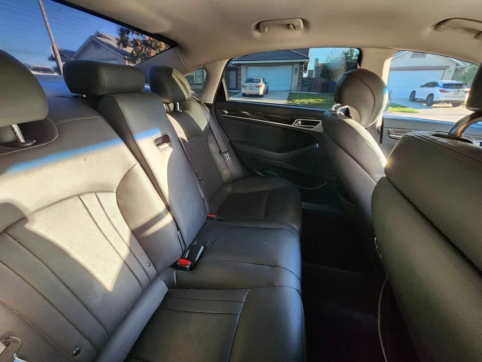 2016 Hyundai Genesis - Image 14 of 19