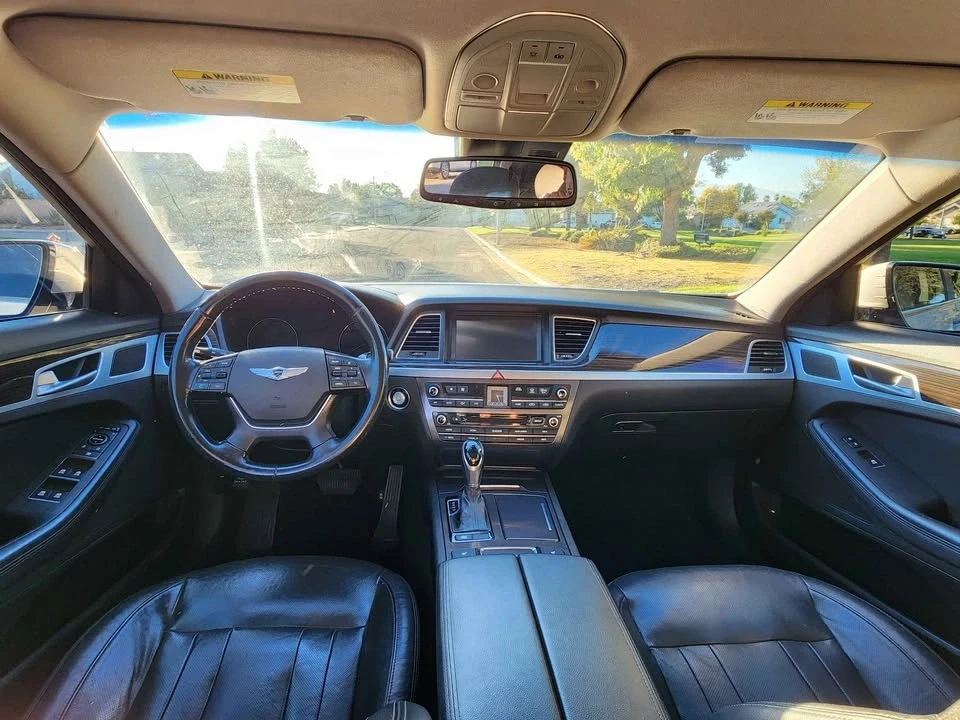 2016 Hyundai Genesis - Image 9 of 15