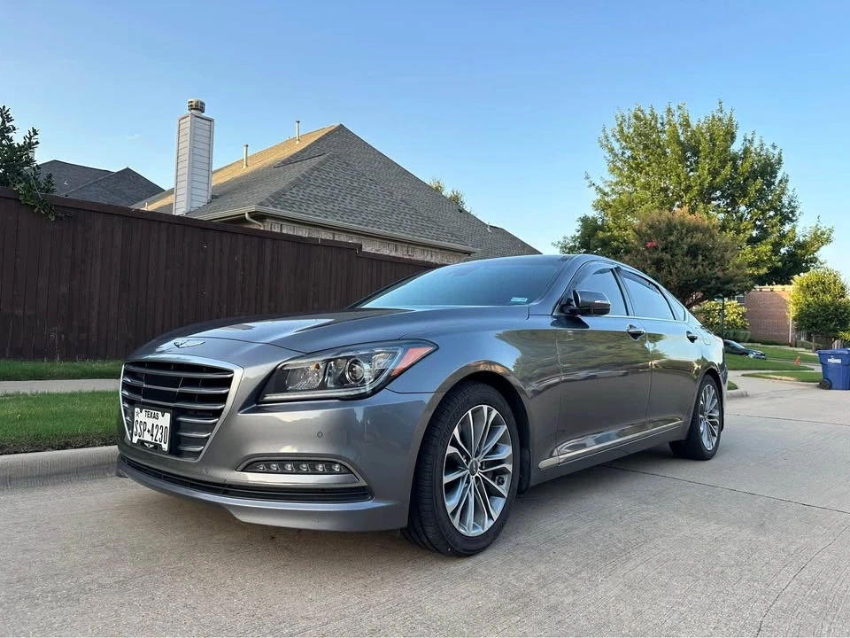 2016 Hyundai Genesis - Image 3 of 8