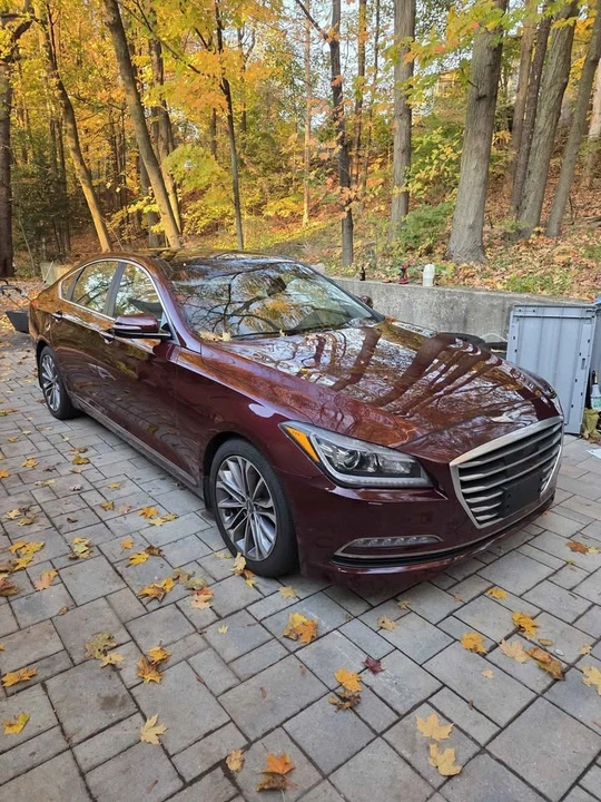 2016 Hyundai Genesis - Image 2 of 7