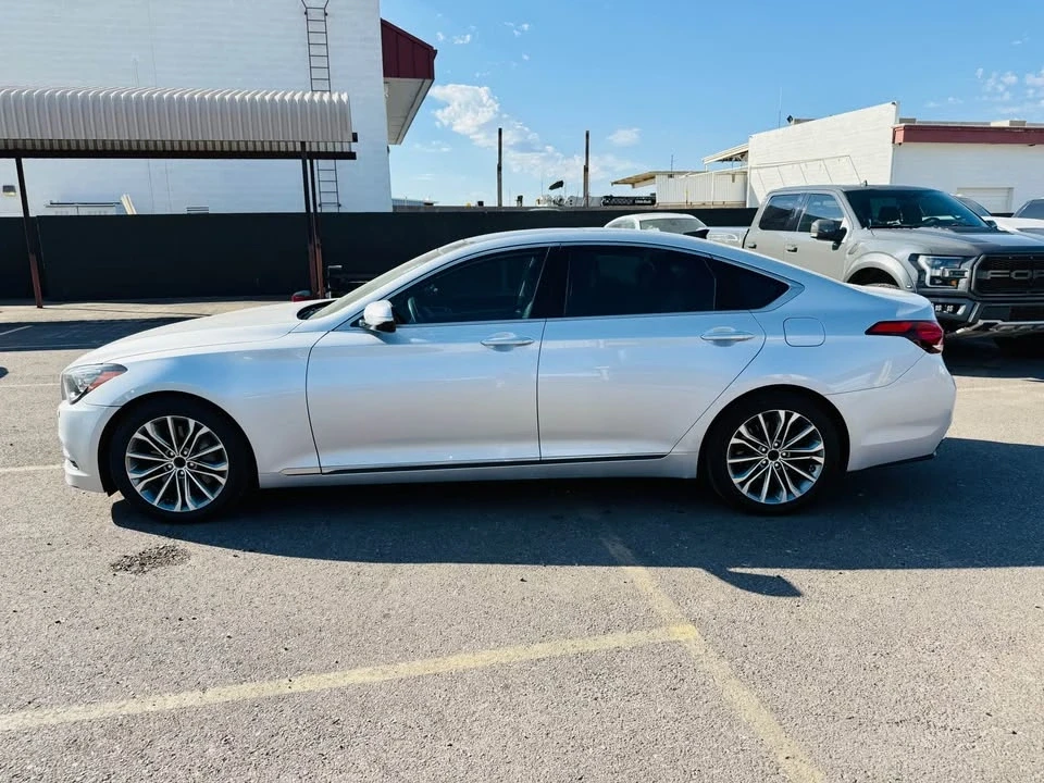 2016 Hyundai Genesis - Image 6 of 19
