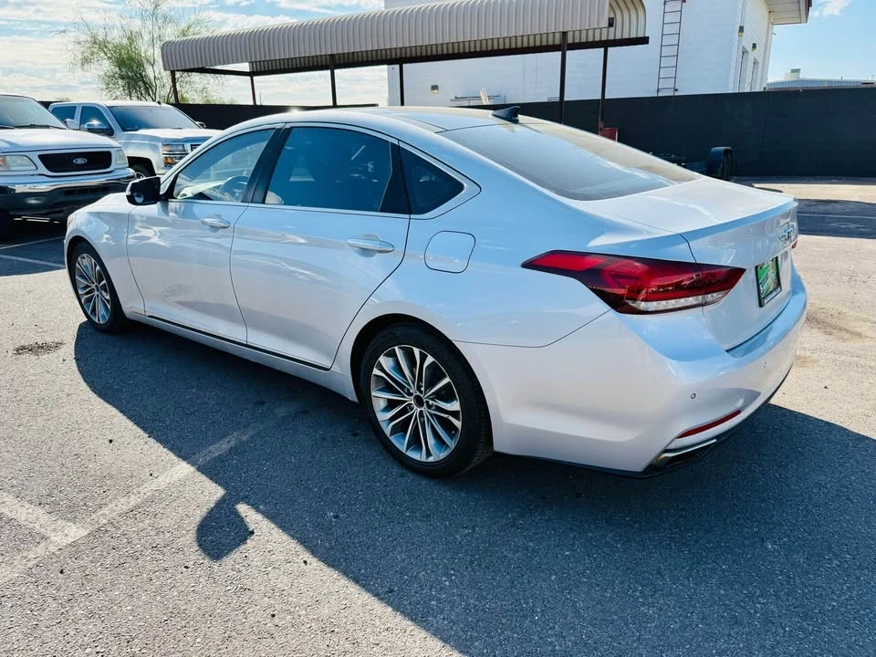 2016 Hyundai Genesis - Image 5 of 19