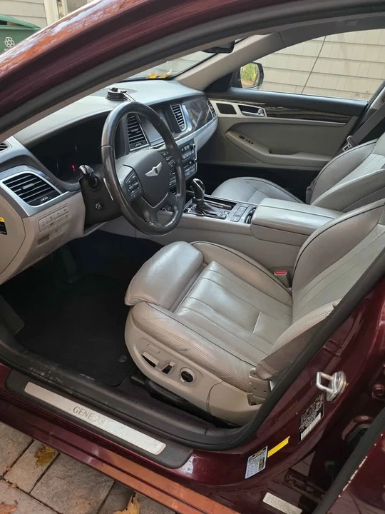 2016 Hyundai Genesis - Image 3 of 7