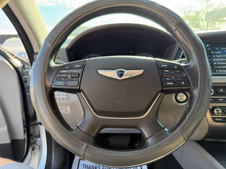 2016 Hyundai Genesis - Image 11 of 19
