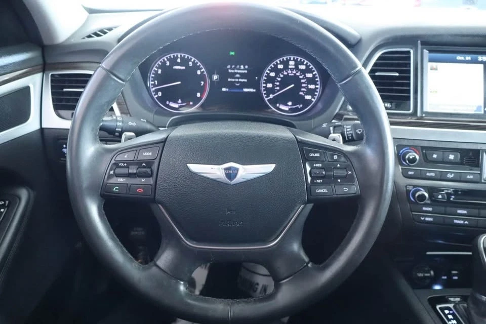 2016 Hyundai Genesis - Image 16 of 18