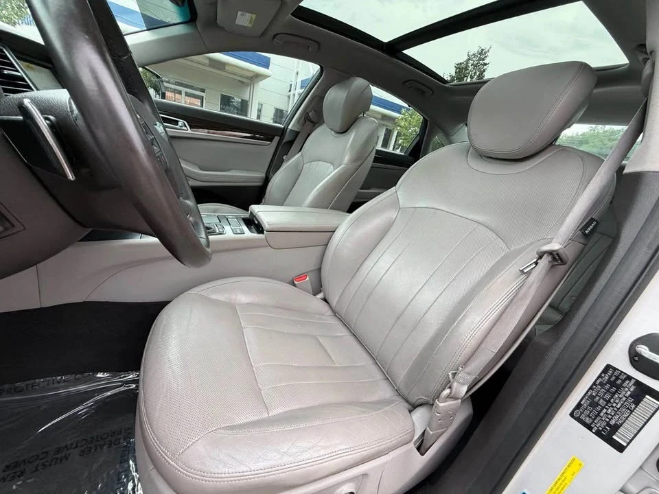 2016 Hyundai Genesis - Image 7 of 13