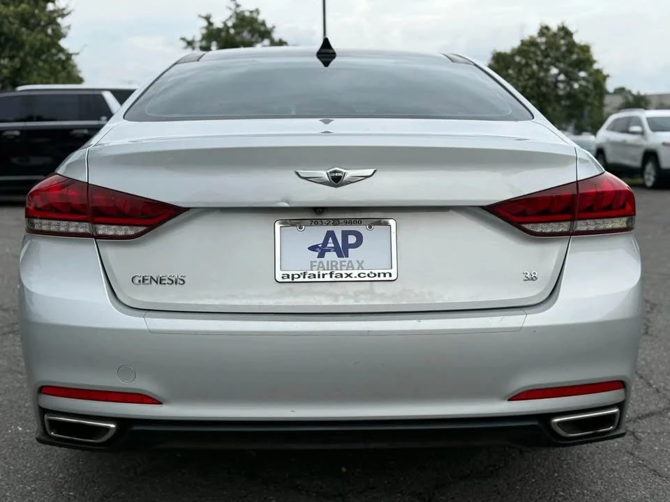 2016 Hyundai Genesis - Image 4 of 13
