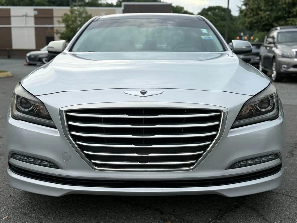 2016 Hyundai Genesis - Image 2 of 13