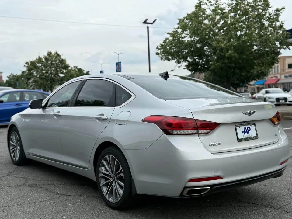 2016 Hyundai Genesis - Image 5 of 13
