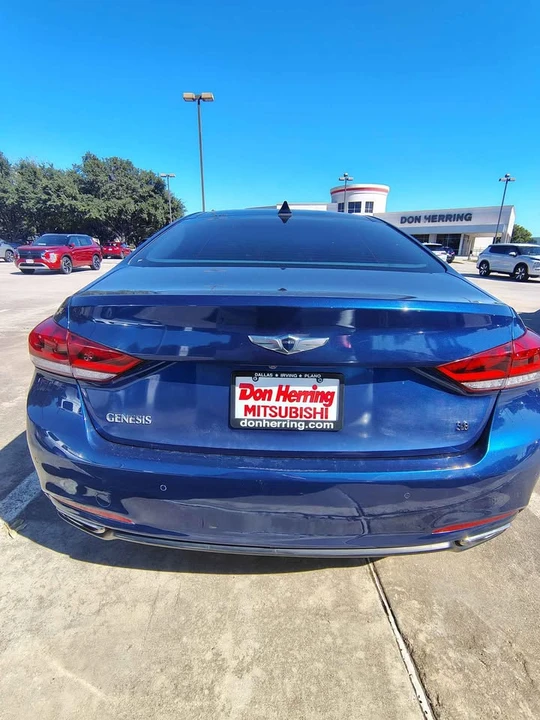 2016 Hyundai Genesis - Image 5 of 9