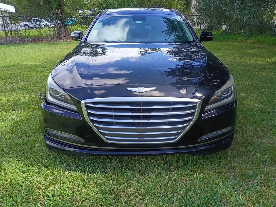 2016 Hyundai Genesis - Image 4 of 10