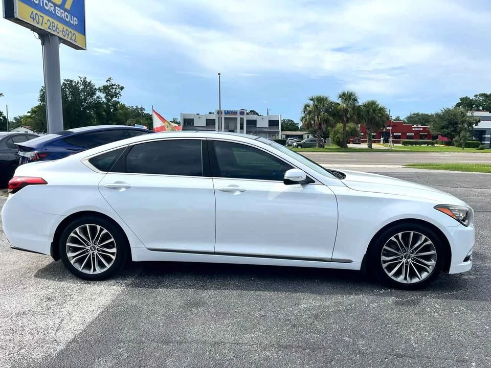 2016 Hyundai Genesis - Image 4 of 15