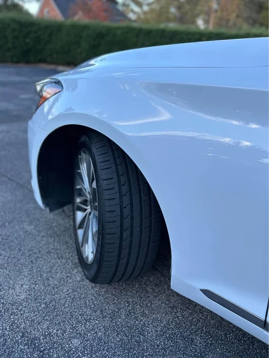 2016 Hyundai Genesis - Image 11 of 12