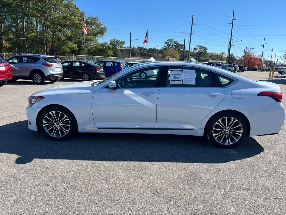 2016 Hyundai Genesis - Image 2 of 17