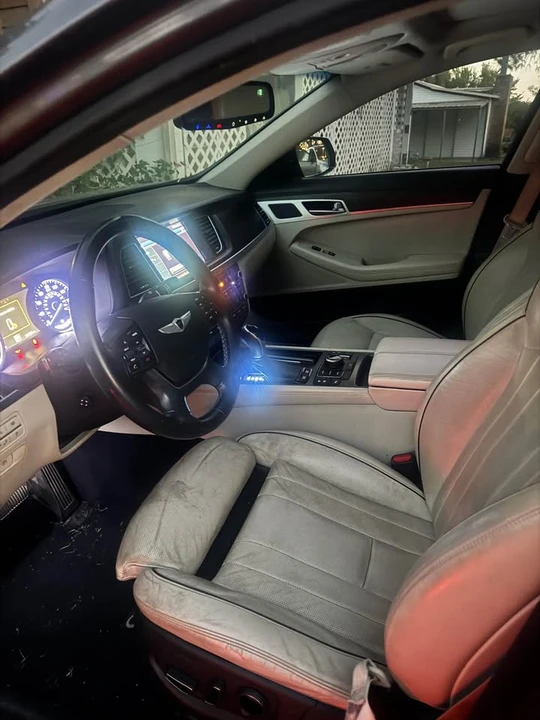2016 Hyundai Genesis - Image 7 of 10