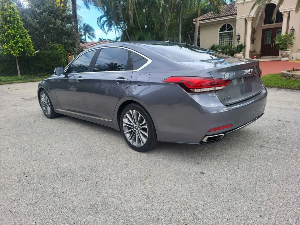 2016 Hyundai Genesis - Image 5 of 11