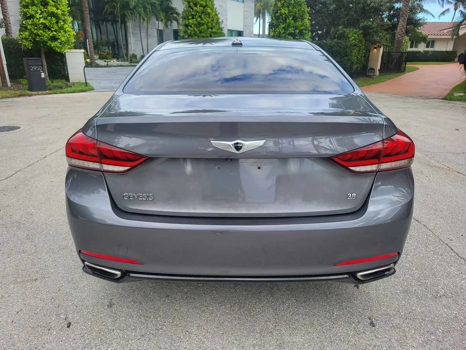 2016 Hyundai Genesis - Image 6 of 11