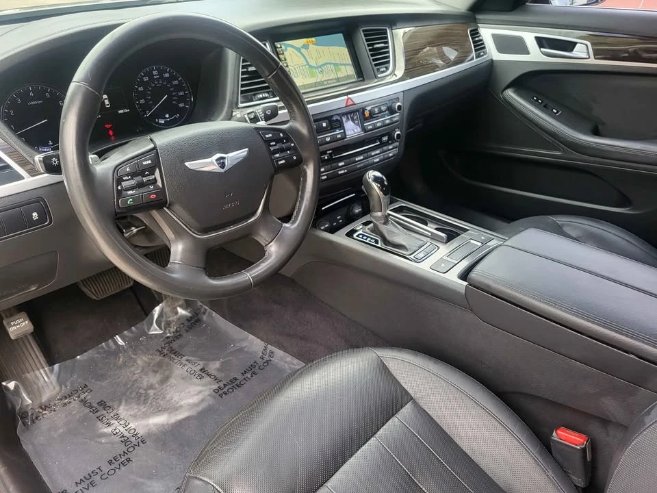 2016 Hyundai Genesis - Image 10 of 11