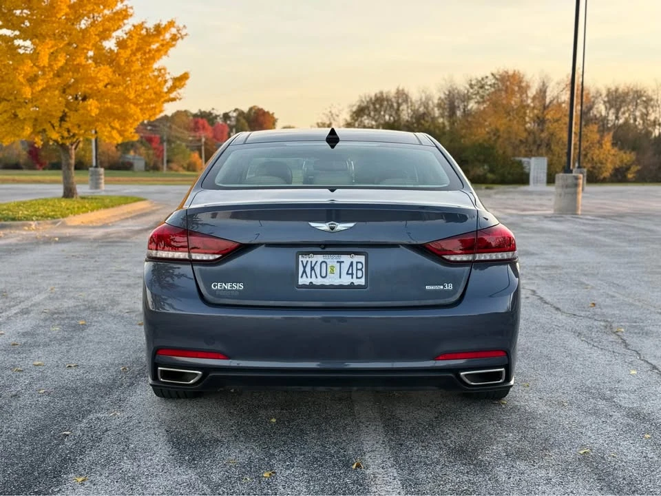 2016 Hyundai Genesis - Image 6 of 19