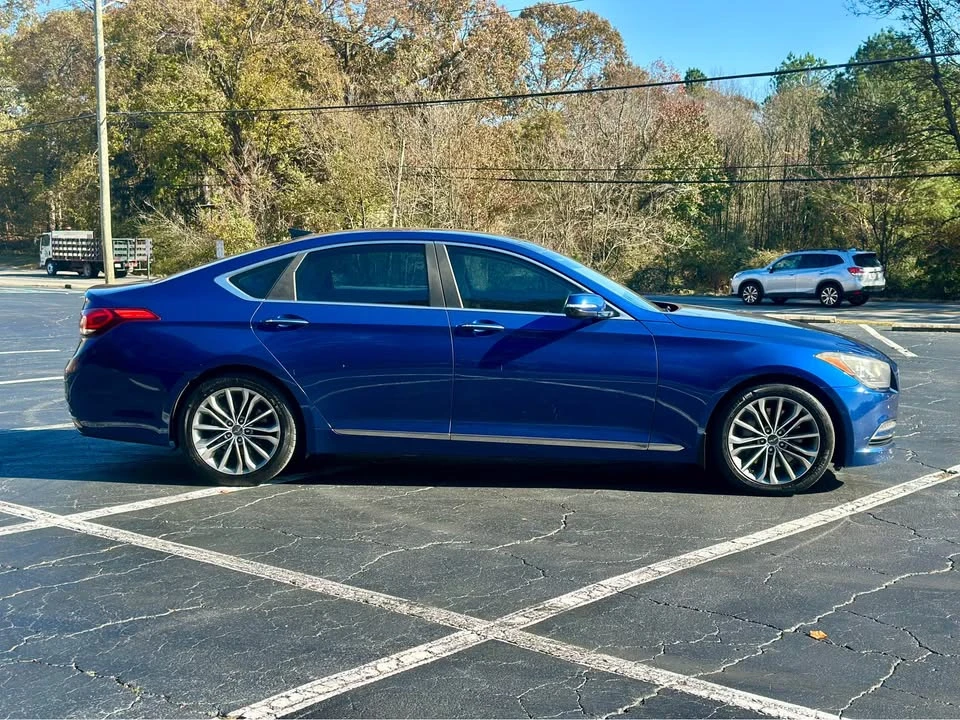2016 Hyundai Genesis - Image 8 of 19