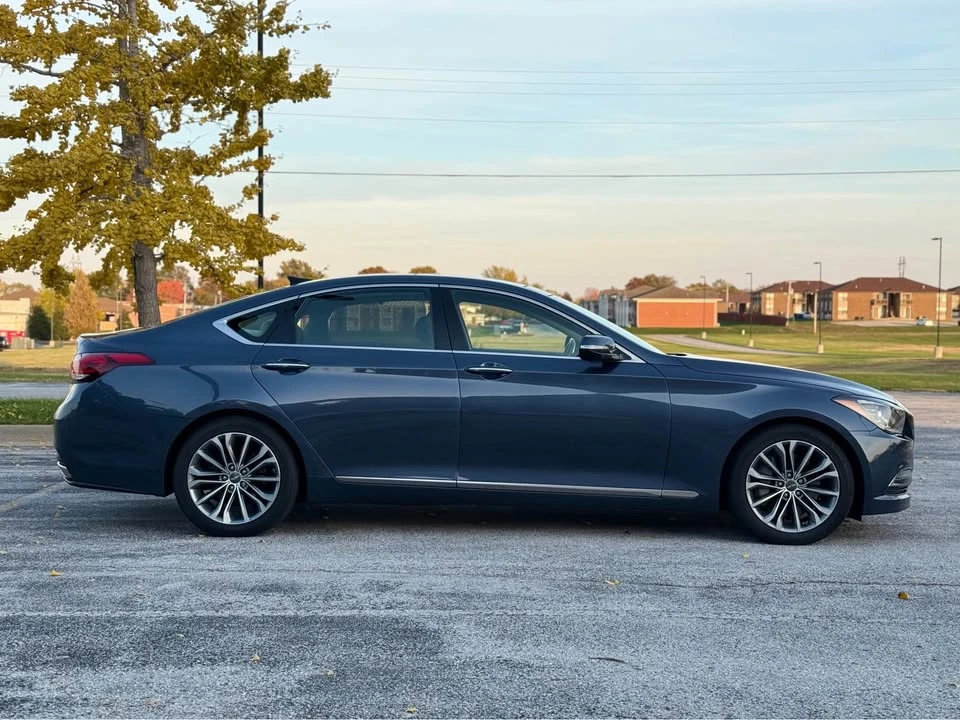 2016 Hyundai Genesis - Image 4 of 19