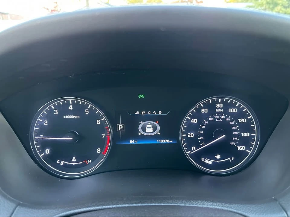 2016 Hyundai Genesis - Image 17 of 19