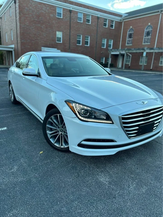 2016 Hyundai Genesis - Image 9 of 12