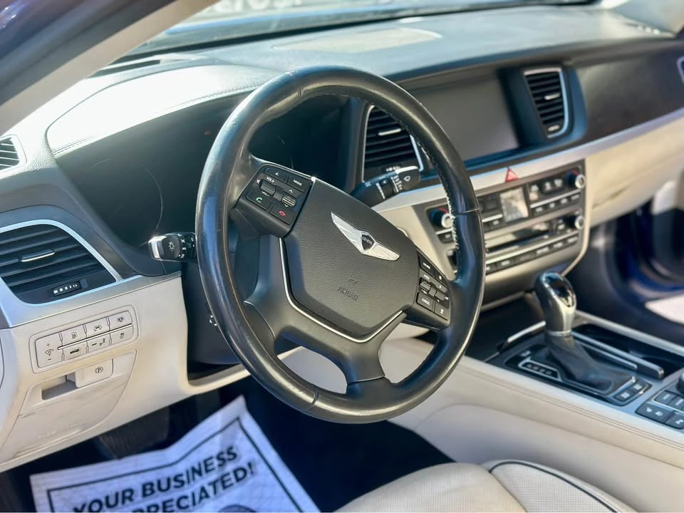 2016 Hyundai Genesis - Image 9 of 19