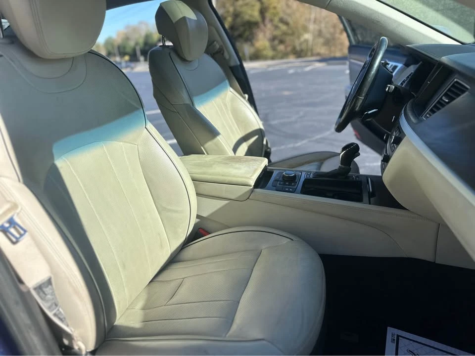 2016 Hyundai Genesis - Image 16 of 19