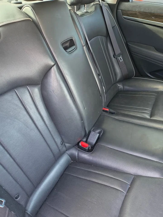 2016 Hyundai Genesis - Image 9 of 11