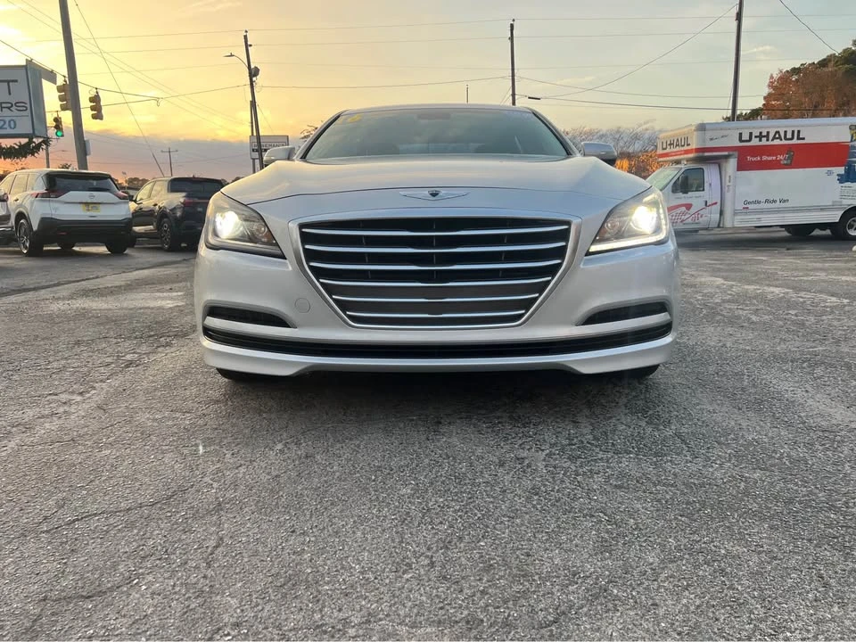 2016 Hyundai Genesis - Image 17 of 20
