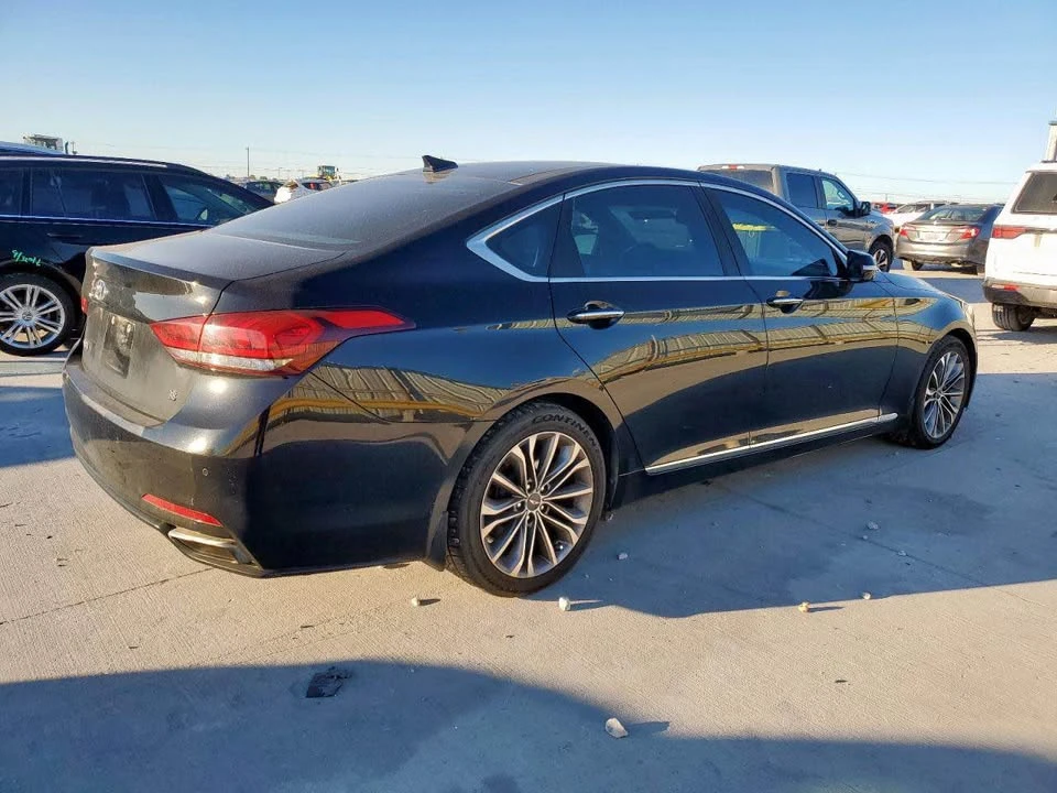 2016 Hyundai Genesis - Image 5 of 11
