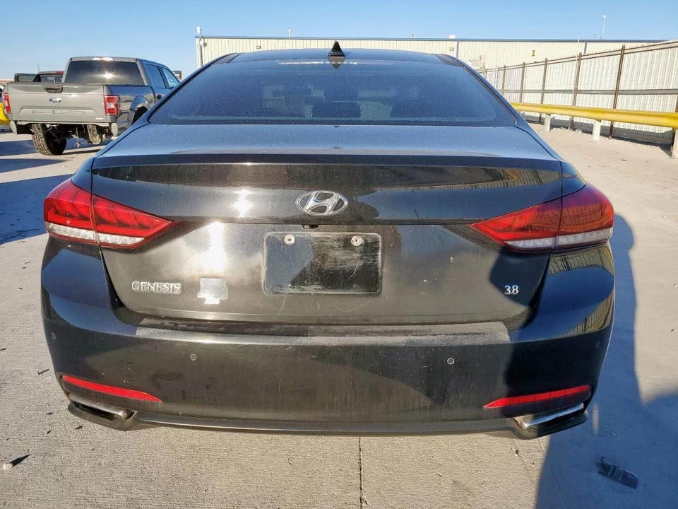 2016 Hyundai Genesis - Image 6 of 11