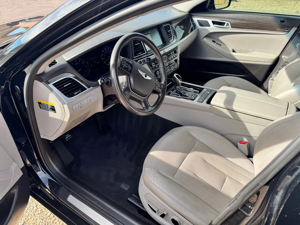 2016 Hyundai Genesis - Image 4 of 6