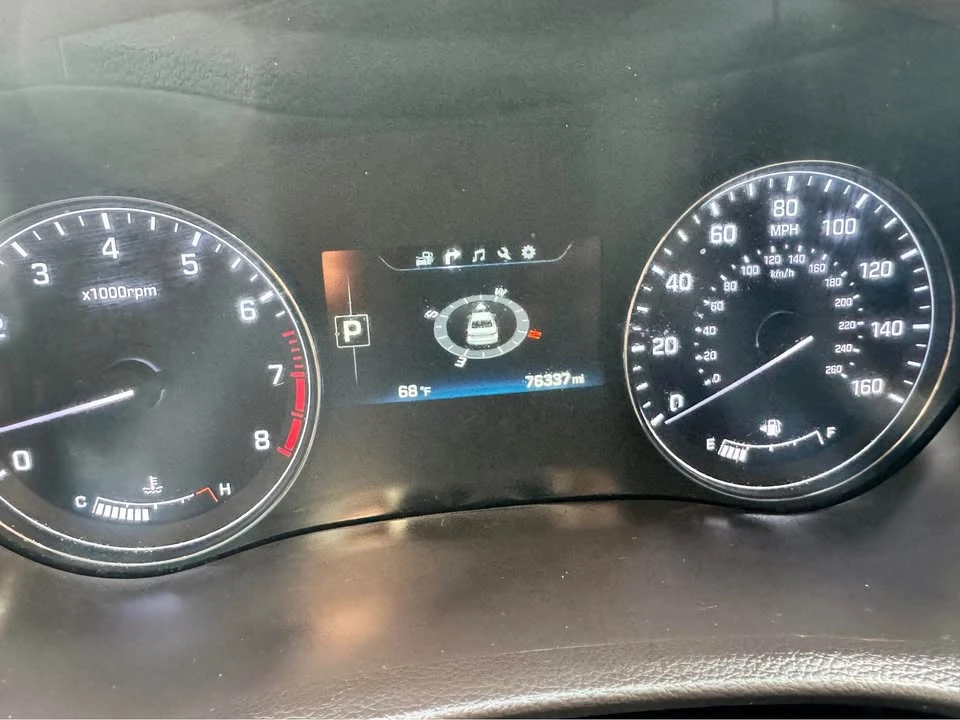 2016 Hyundai Genesis - Image 6 of 6
