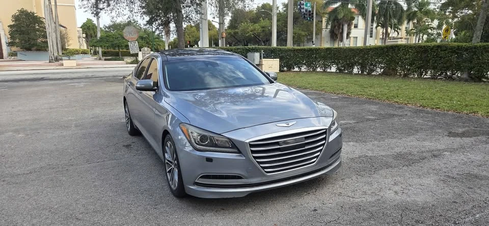 2016 Hyundai Genesis - Image 3 of 18