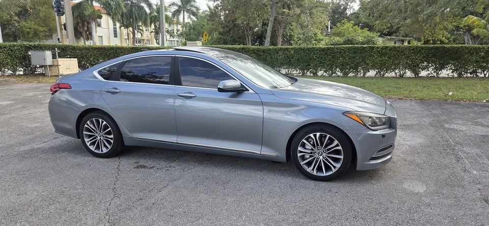 2016 Hyundai Genesis - Image 6 of 18