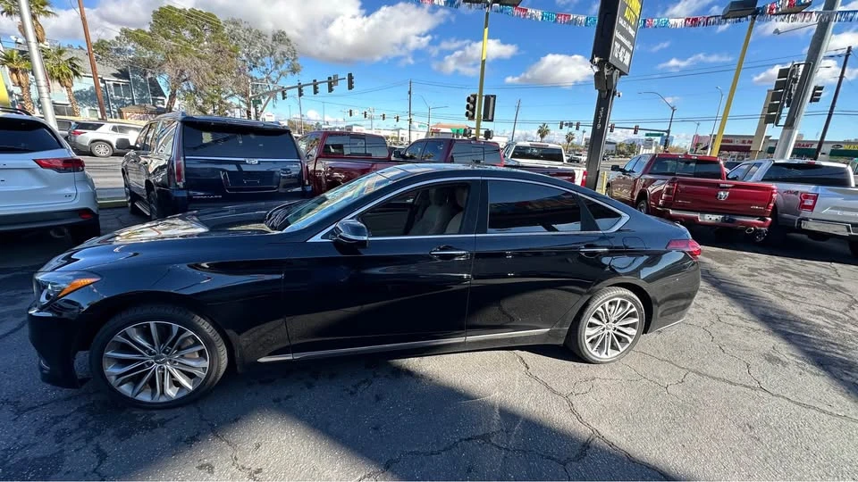 2016 Hyundai Genesis - Image 4 of 12