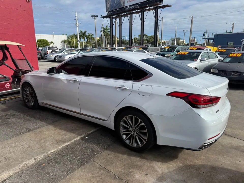 2016 Hyundai Genesis - Image 5 of 6